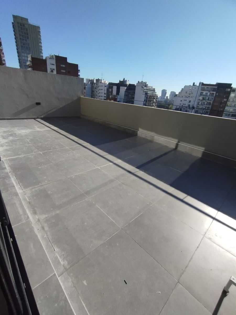 Belgrano 2 ambientes con 2 balcón terraza - 12