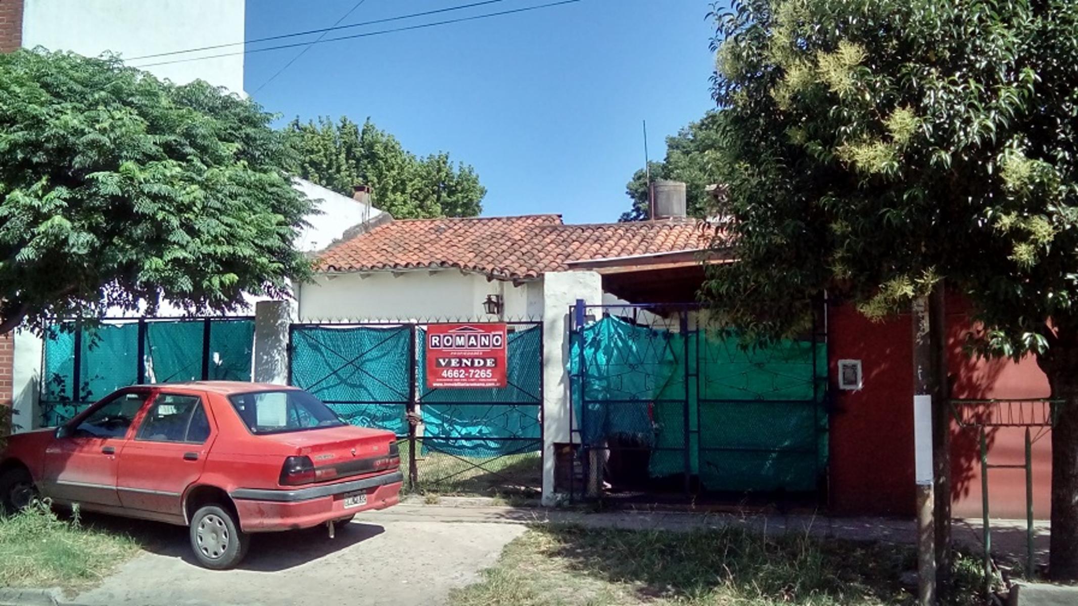 Vendo casa a reciclar en Hurlingham