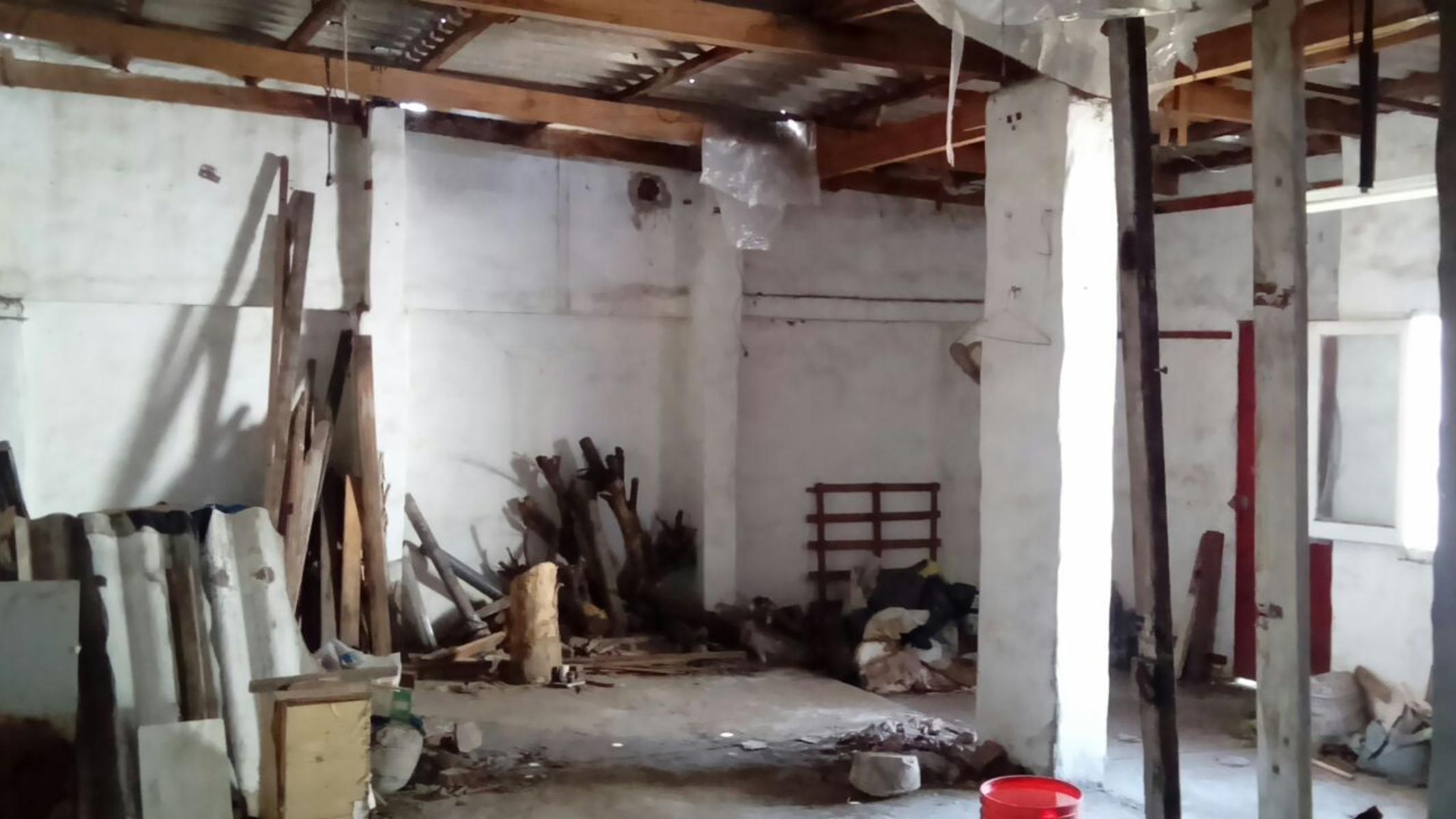 Vendo casa a reciclar en Hurlingham — foto 8