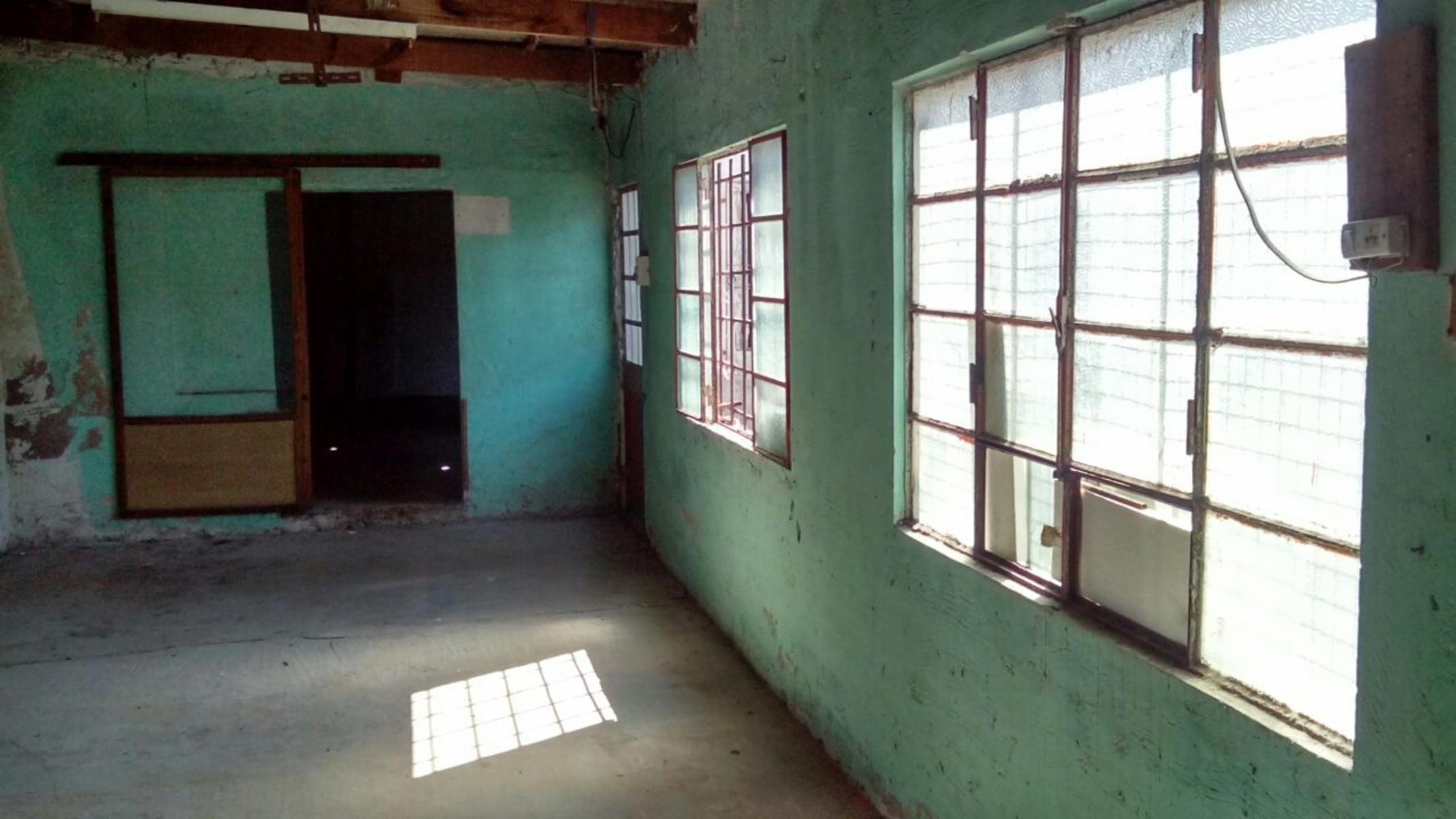 Vendo casa a reciclar en Hurlingham — foto 15
