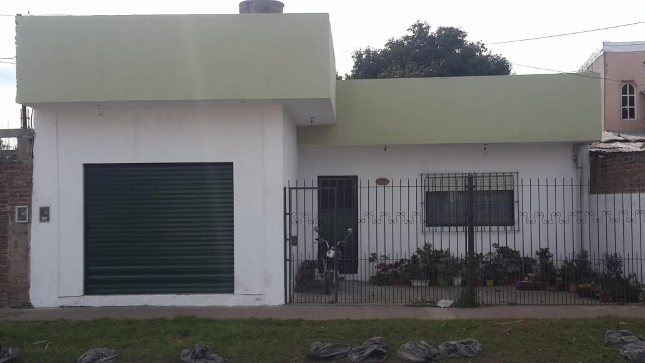 Vendo casa en Merlo, Barrio Arco Iris
