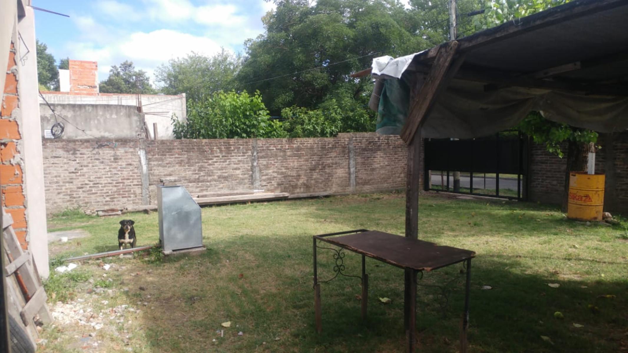 Venta en block- 3 locales y 2 departamentos — foto 6