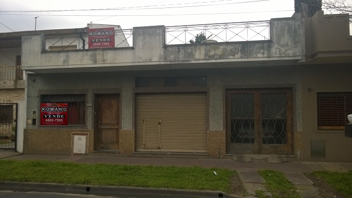 Vendo casa en Hurlingham - Pque Johnston