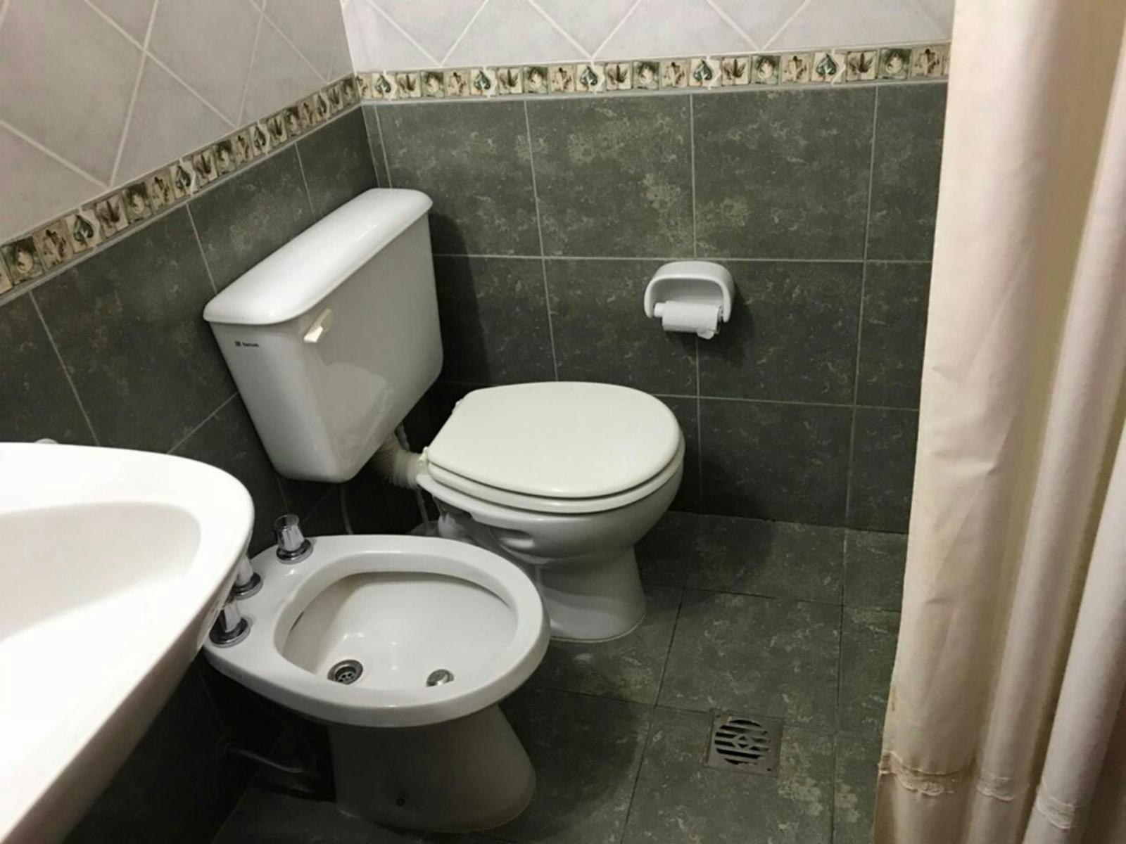 ALQUILO DEPTO INTERNO NELIDA FOSSATTY ACCESO &ampquotC&quot 2ª PISO POR ESCALERA DEPTO 17 P/ 4 PERSONAS 3 del mar y 1 del centro — foto 12