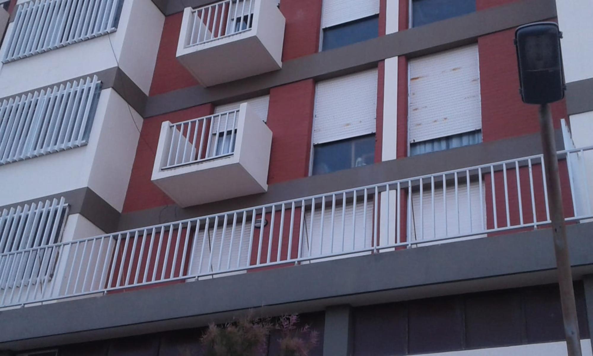 DEPTO CENTRICO PRIMER PISO 6TO A 3 CUADRAS DEL MAR PARA 4 PERSONAS CON COCHERA — foto 15