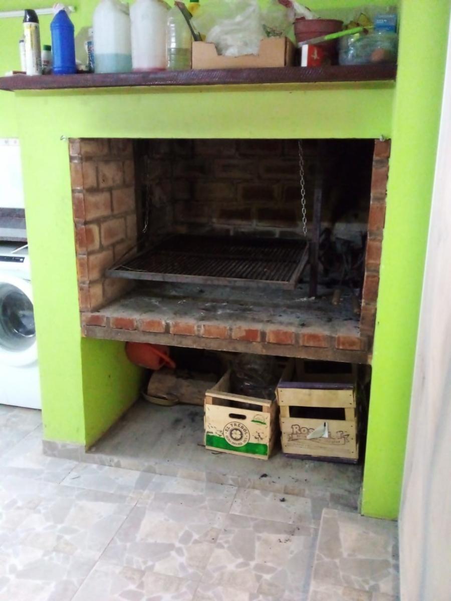 Excelente casa en Monte del Este a 600 mts del mar para 9 personas, 3 dormitorios, 2 baños 1 en suite, entrada para auto, parrilla, patio con sombra. — foto 5