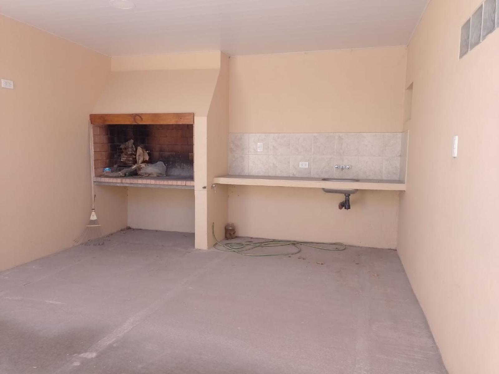 CASA PARA 5 PERSONAS CON 2 DORMITORIOS A 2 CUADRAS DEL CASINO — foto 4