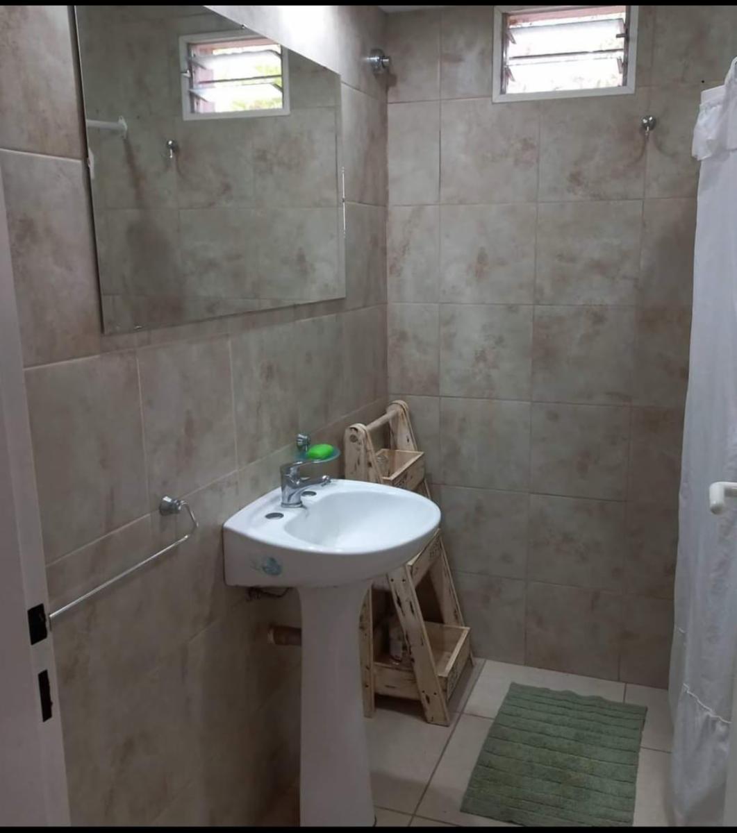 CASA PARA 4 PERSONAS EN SAUCE GRANDE EN ZONA DE BOSQUES (LA PERLA 2300) a 6 CUADRAS DEL MAR — foto 4