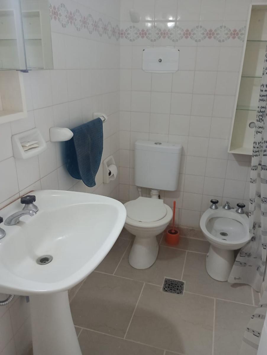 LINDO MONOAMBIENTE PARA 2 PERSONAS A 1 CUADRA DEL MAR Y 3 DEL CENTRO — foto 9