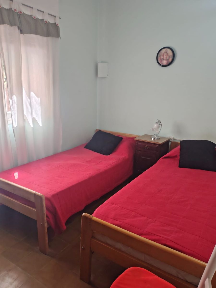 CASA COMODA PARA 8 PERSONAS EN CALLE PAMPA AL 500 — foto 8