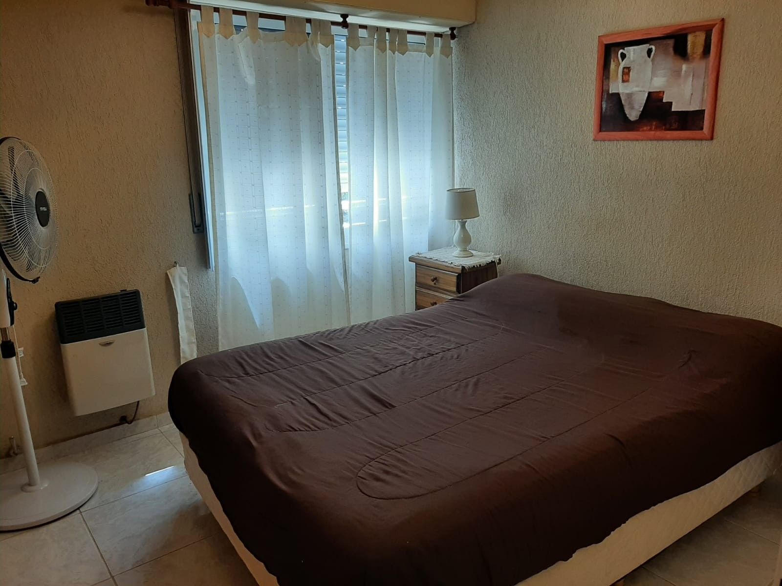 DEPTO INTERNO PLANTA BAJA CALLE MALVINAS PARA 4 PERSONAS — foto 4
