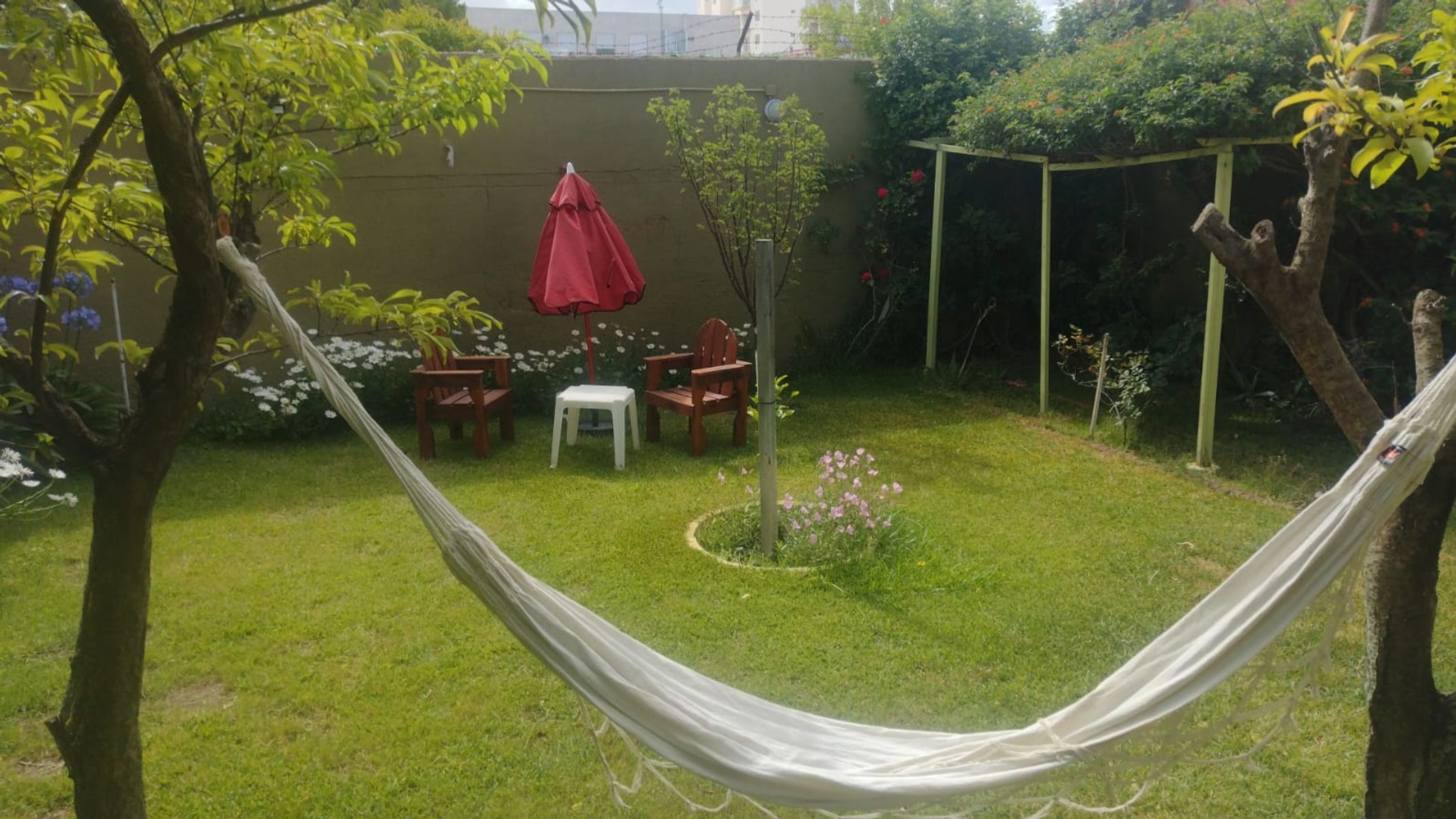DEPTO INTERNO CALLE COSTA PARA 3/4 PERSONAS