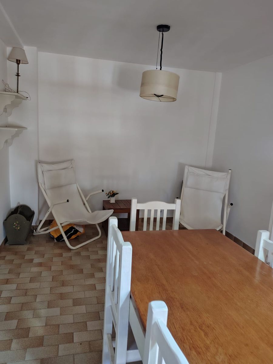 VENTA DPTO DOS DORMITORIOS A PASOS DEL MAR Y DE LA PEATONAL , SEGUNDO PISO POR ESCALERA, LAVADERO, COCHERA CERRADA - 4