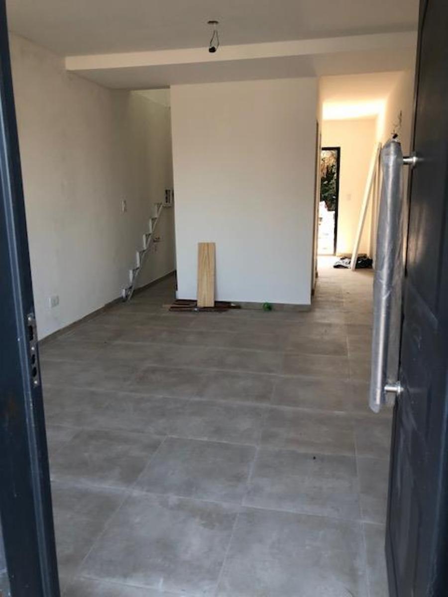 Estrene Duplex 3 Ambientes Apto Crédito con cochera y fondo — foto 2