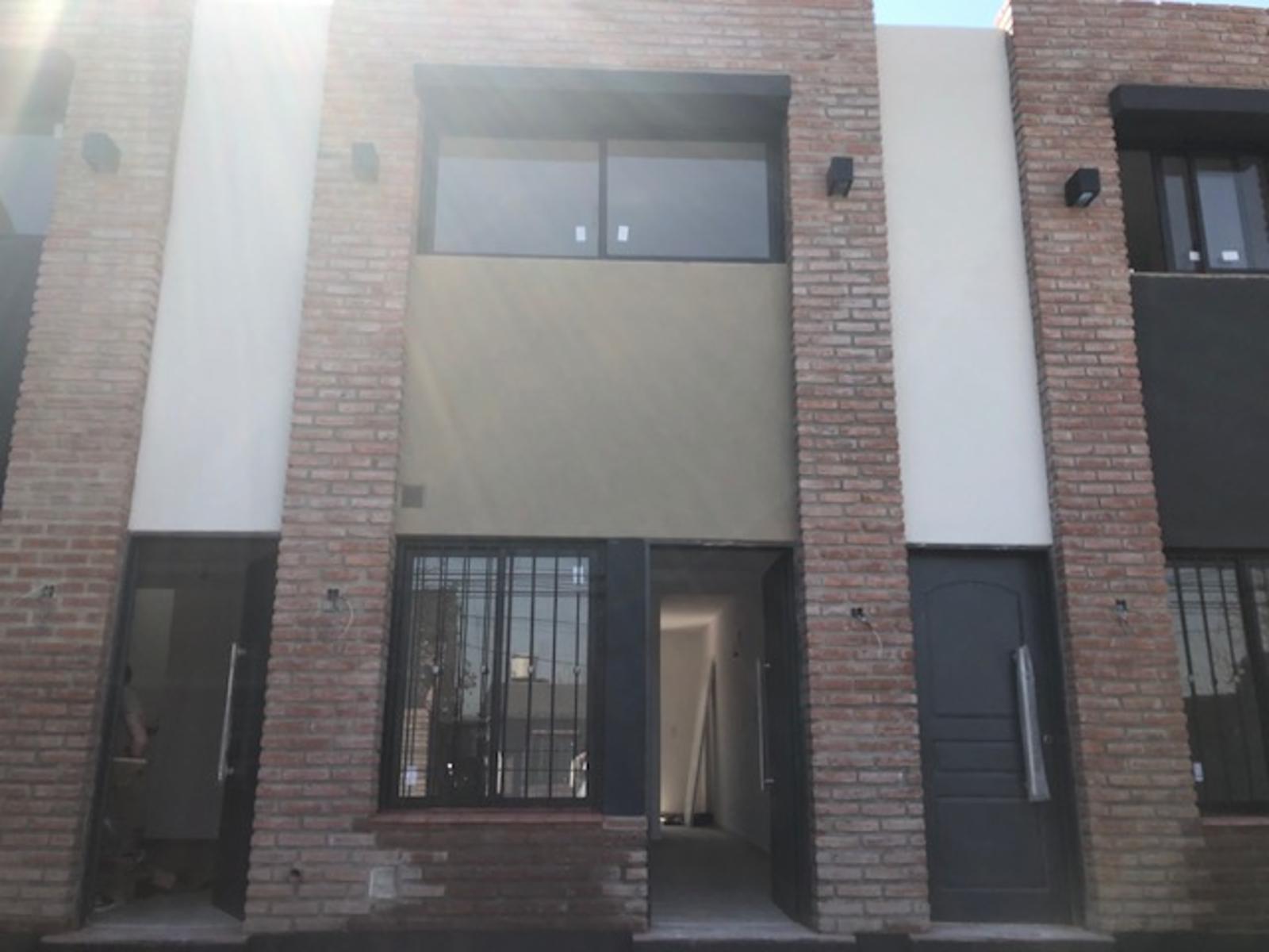 Estrene Duplex 3 Ambientes Apto Crédito con cochera y fondo — foto 4
