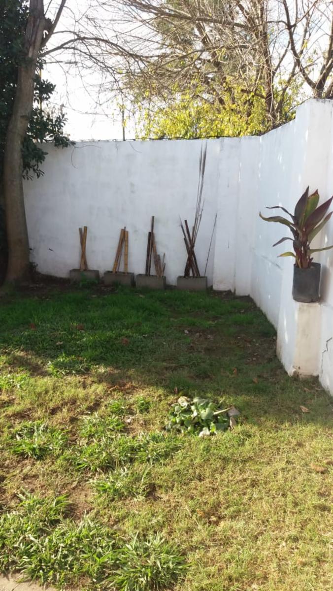 Chalet De 3 Ambientes Con Salida a 2 Calles — foto 15