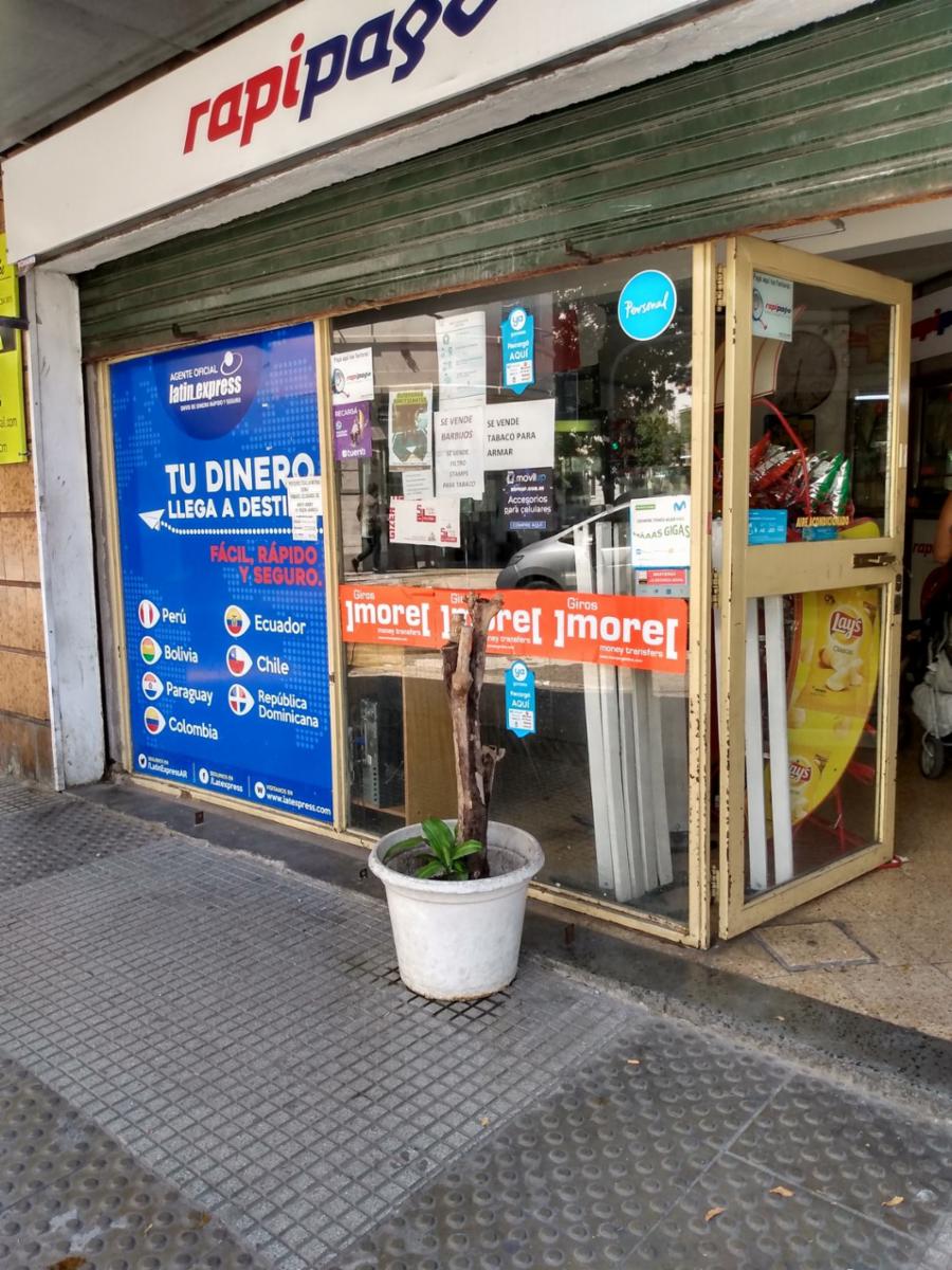 ONCE,LOCAL COMERCIAL / OCHAVA/ ESQUINA, MORENO Y CATAMARCA,/EXCELENTE UBICACION / - 7