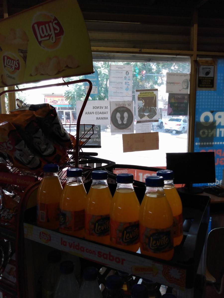 ONCE,LOCAL COMERCIAL / OCHAVA/ ESQUINA, MORENO Y CATAMARCA,/EXCELENTE UBICACION / - 8