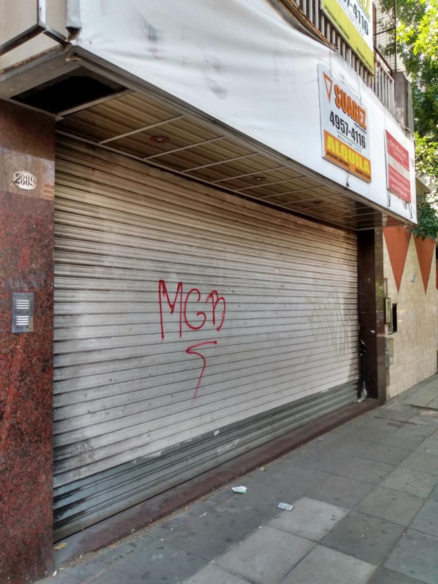 ONCE- LOCAL COMERCIAL EXCELENTE UBICACION FRENTE PARQUE/METROS AVDA :JUJUY/ ,IDEAL PARA GASTRONOMIA OTROS RUBROS, - 1