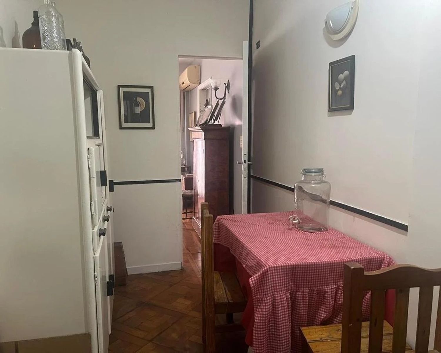 RECOLETA , DEPARTAMENTO 4 AMBIENTES EN VENTA FRENTE, EXCELENTE ESTADOUBICACION APTO CREDITO — foto 2