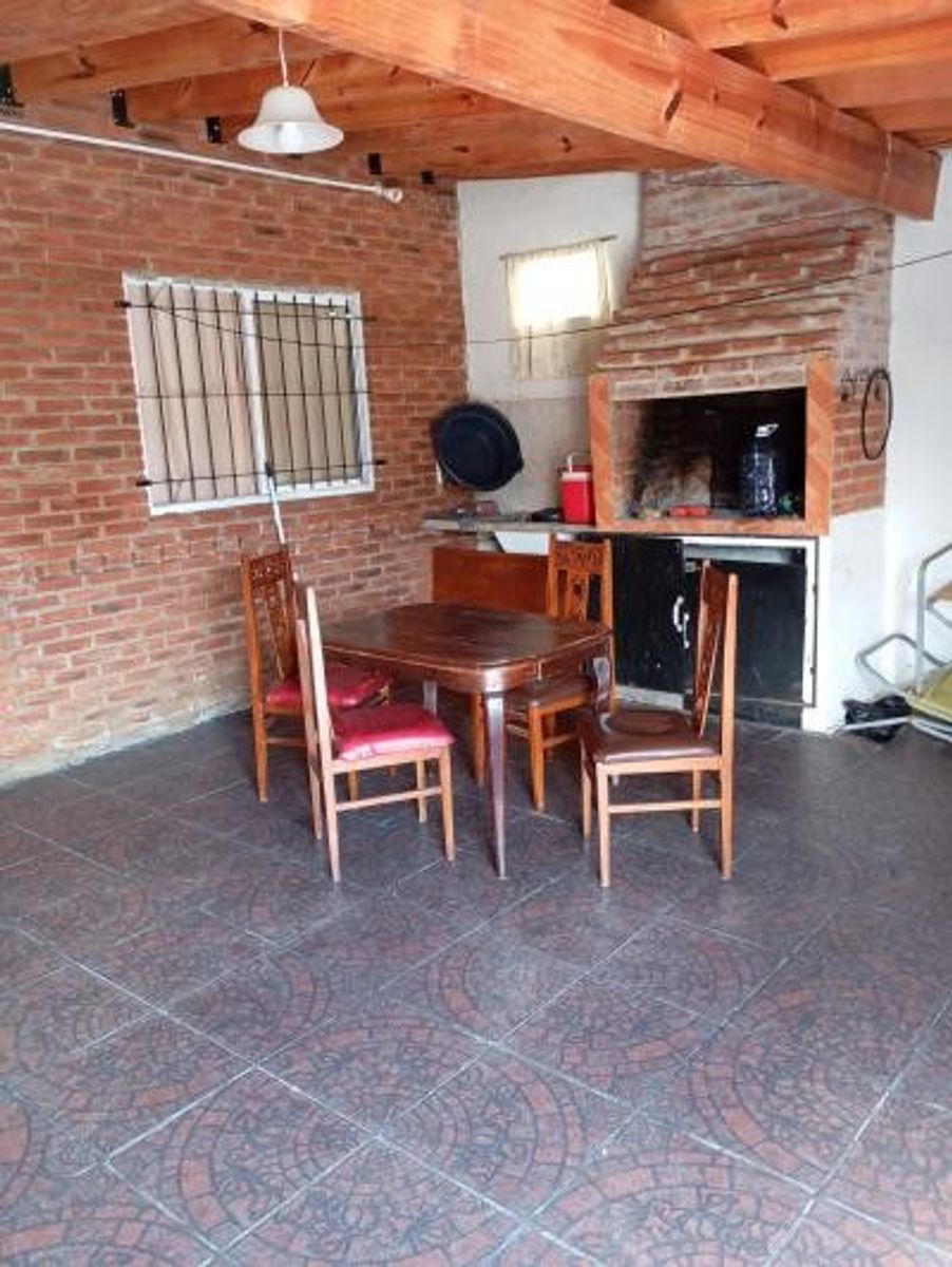 SANTA TERESITA, DUPLEX 3 AMBIENTES,1 COCHERA, BUENA OPORTUNIDAD PARAINVERSION, O VACACIONAR, — foto 2
