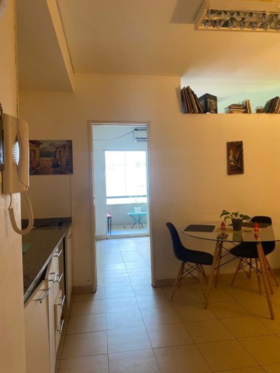 BALVANERA,1A,MBIENTE,DIVIDIDO A 2 AMBIENTES, BALCON, APTO CREDITO,FRENTE, MUY BUEN ESTADO