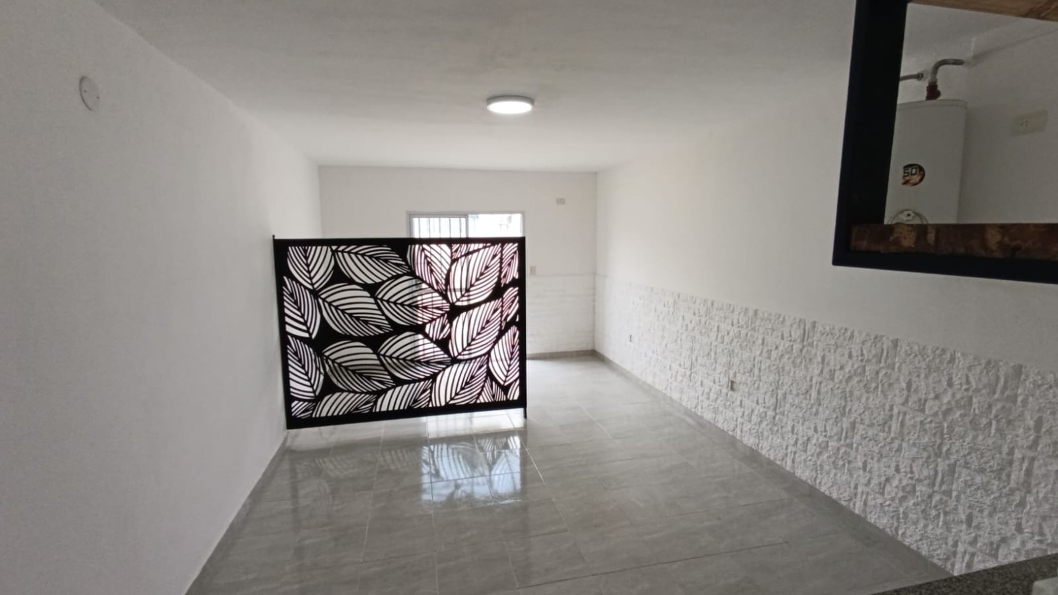CASTELAR PH EN VENTA CON PATIO Y COCHERA APTO PROFESIONAL Y APTO CREDITO UN AMBIENTE — foto 2