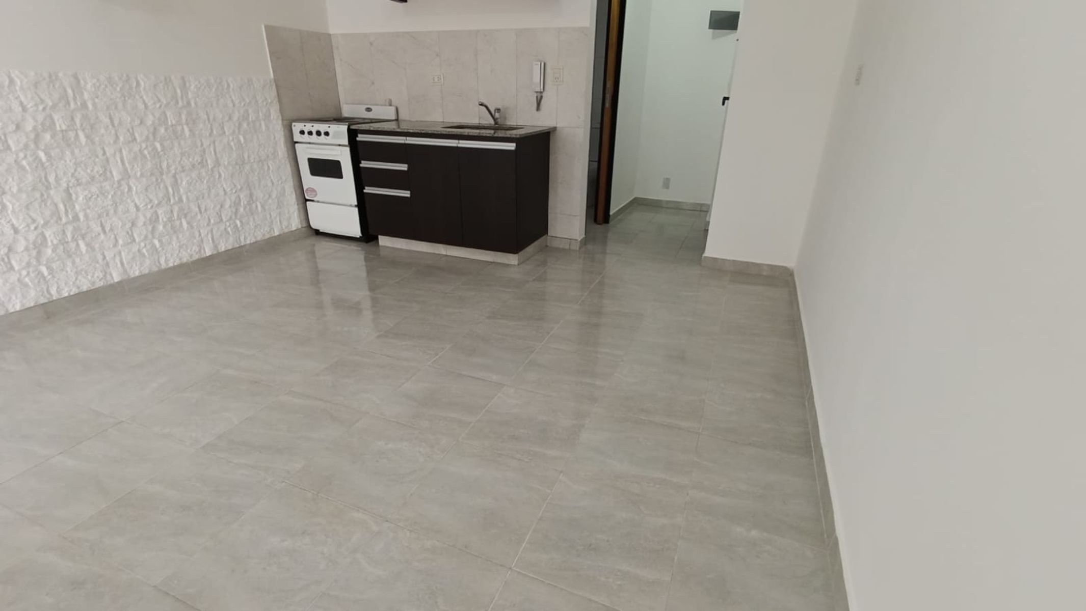 CASTELAR PH EN VENTA CON PATIO Y COCHERA APTO PROFESIONAL Y APTO CREDITO UN AMBIENTE — foto 8
