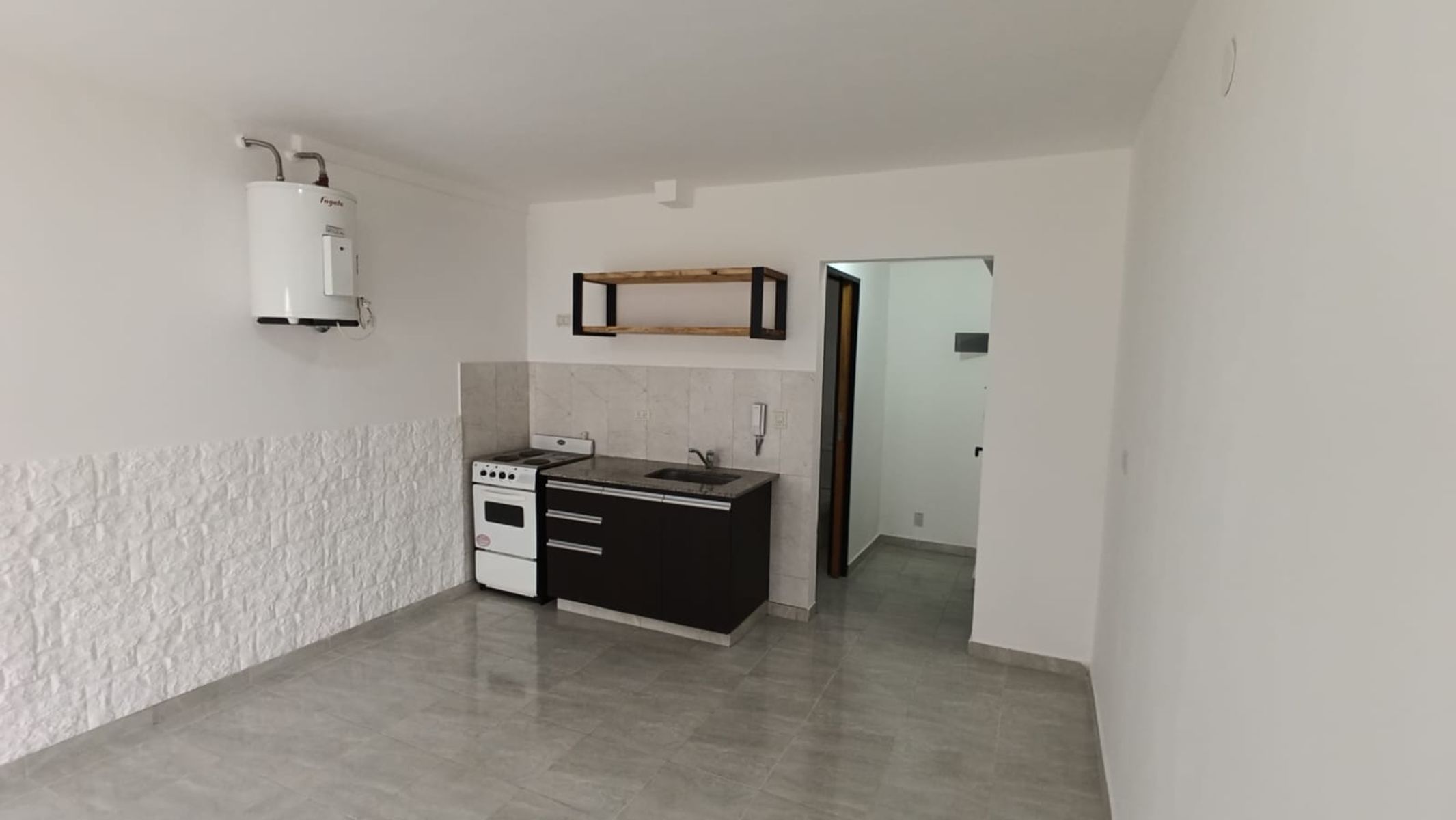 CASTELAR PH EN VENTA CON PATIO Y COCHERA APTO PROFESIONAL Y APTO CREDITO UN AMBIENTE — foto 9