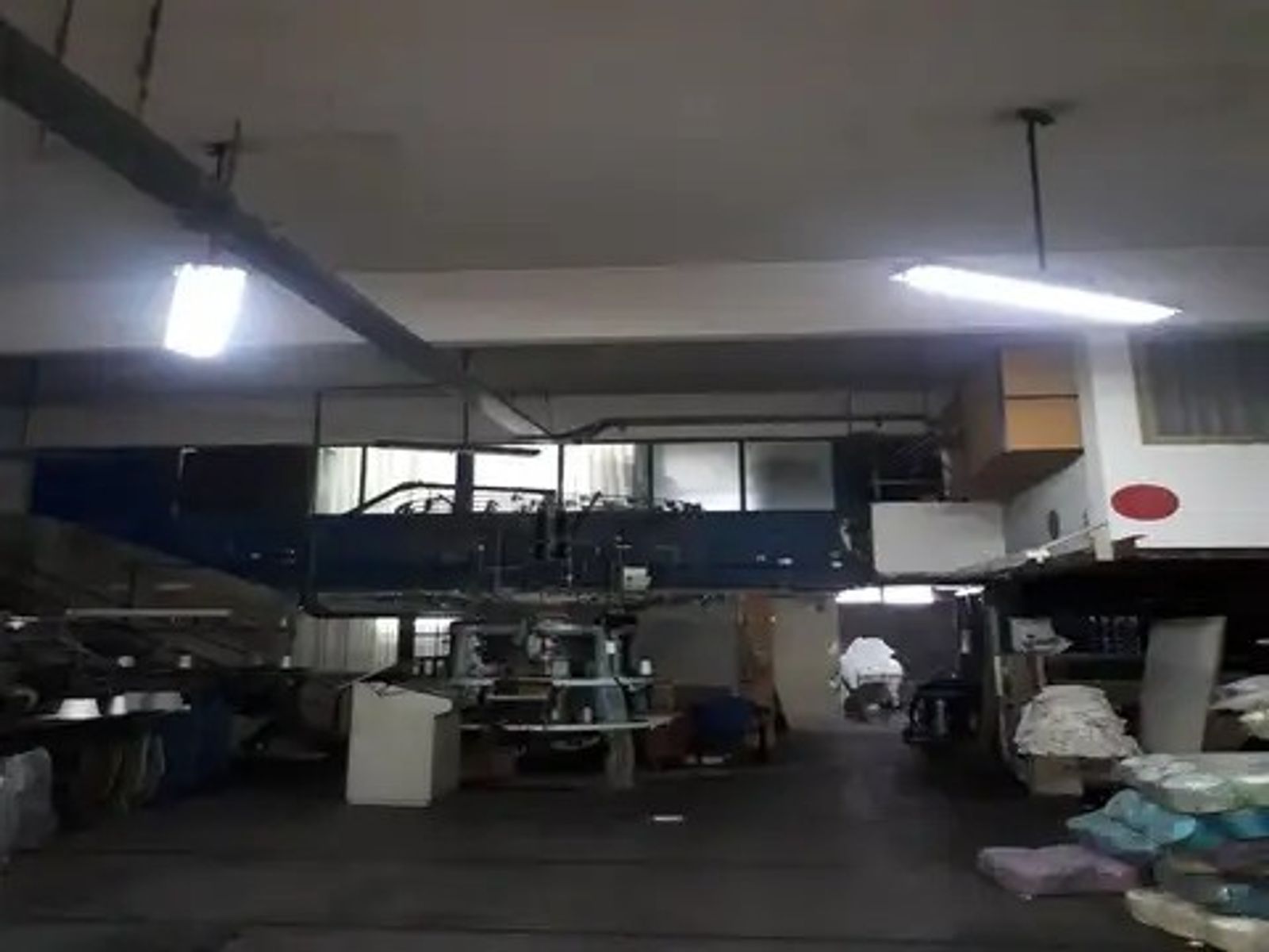 VILLA SANTA RITA,GALPON INDUSTRIAL, AMPLIO, 4 PLANTAS, BUENAS ARTERIAS DE ACCESO, ENTRADA VEHICULAR, OPORTUNIDAD - 17