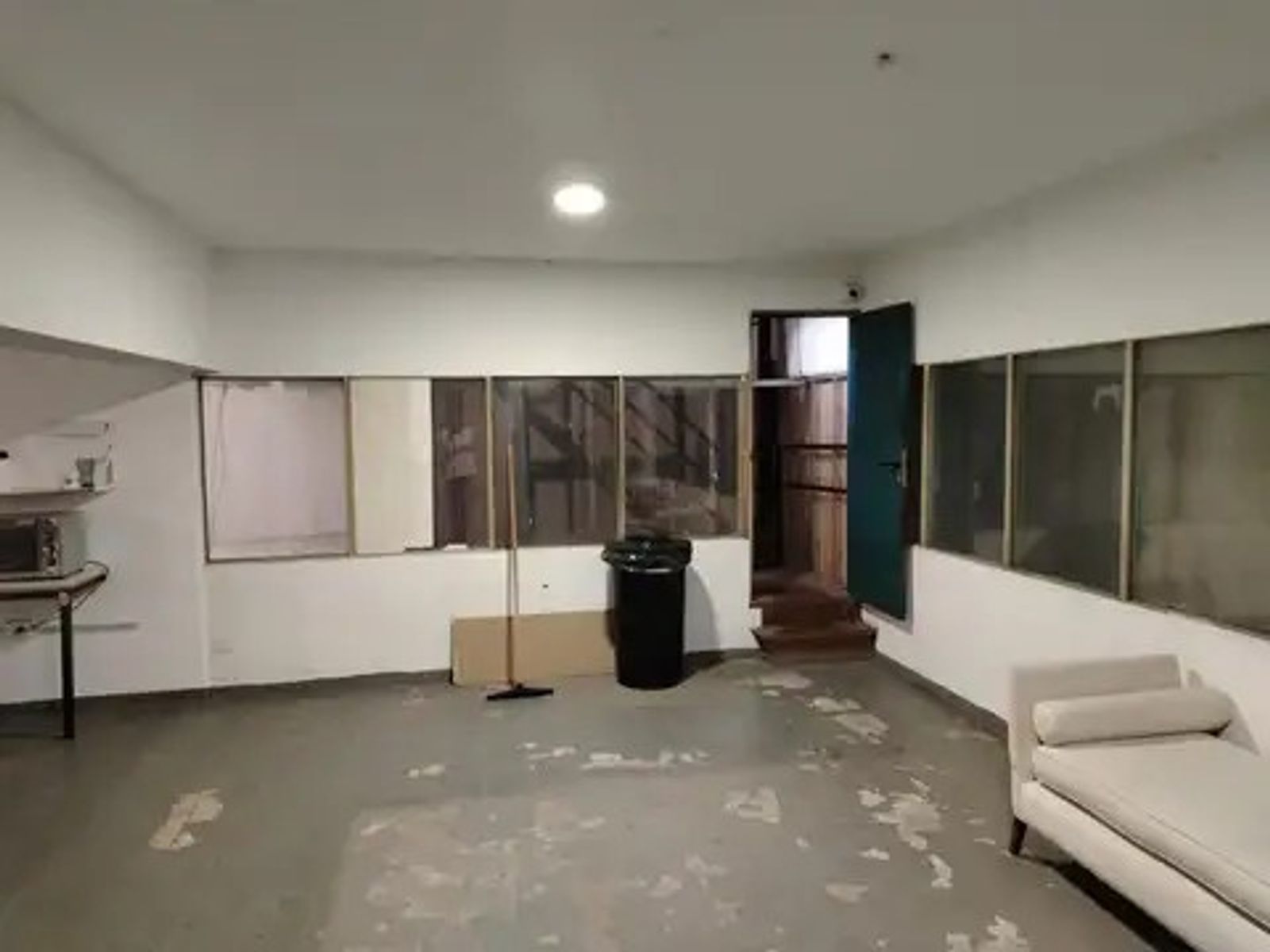 VILLA SANTA RITA,GALPON INDUSTRIAL, AMPLIO, 4 PLANTAS, BUENAS ARTERIAS DE ACCESO, ENTRADA VEHICULAR, OPORTUNIDAD - 18