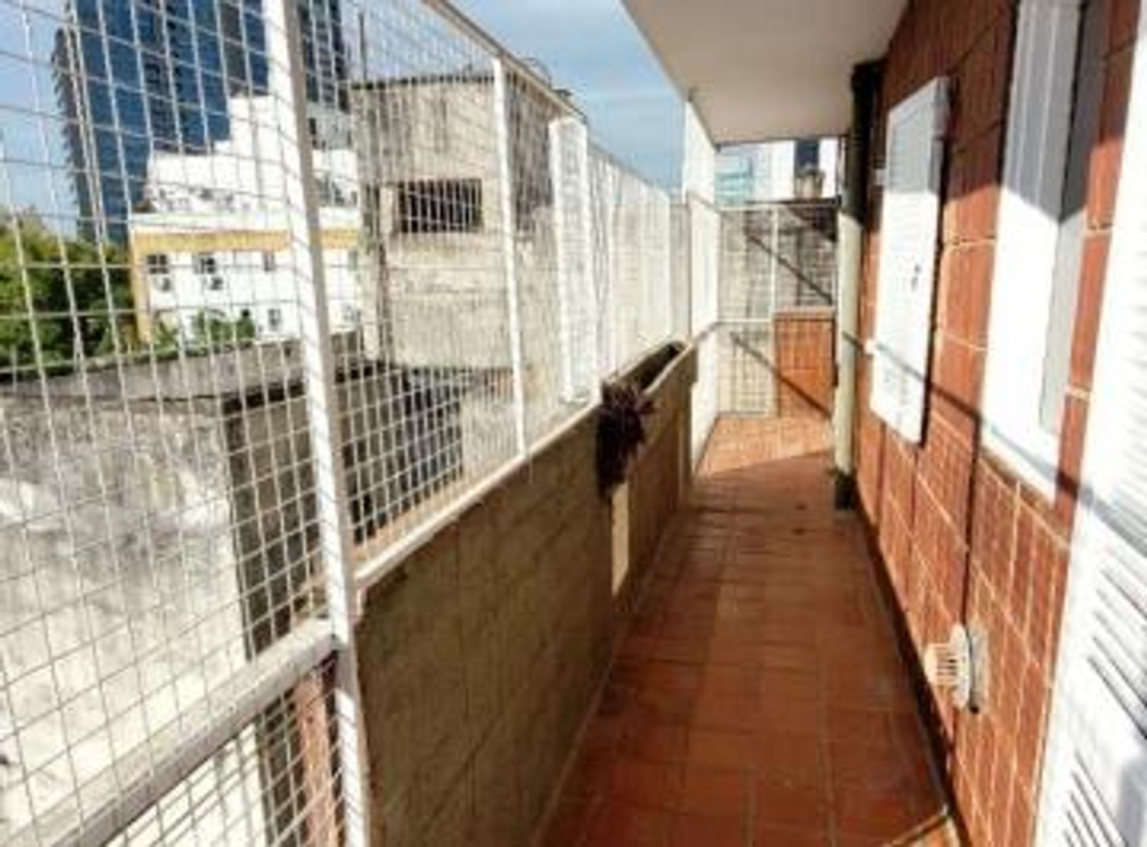 NUÑEZ,/3 amb,/cochera, contrafrente 85 metros,excelente estado, y ubicación, oportunidad, - 2