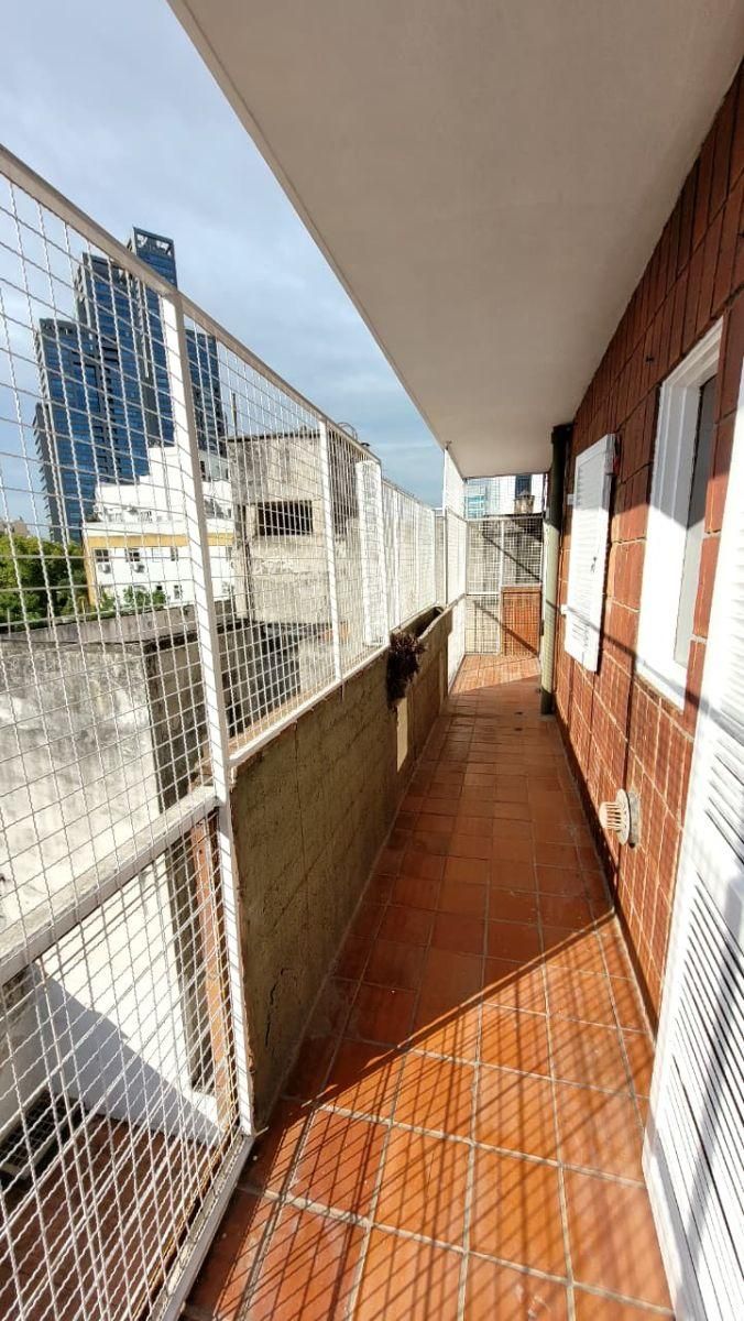NUÑEZ,/3 amb,/cochera, contrafrente 85 metros,excelente estado, y ubicación, oportunidad, - 4