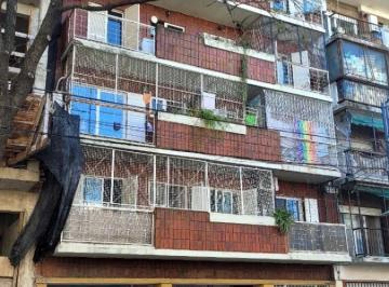 NUÑEZ,/3 amb,/cochera, contrafrente 85 metros,excelente estado, y ubicación, oportunidad, - 15