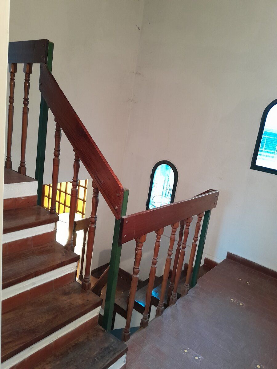 HAEDO,TRIPLEX,TIPO CASA,4AMBIENTES,COCHERA, EXCELENTE ESTADO Y UBICACION, ZONA RESIDENCIAL, OPORTUNIDAD - 20