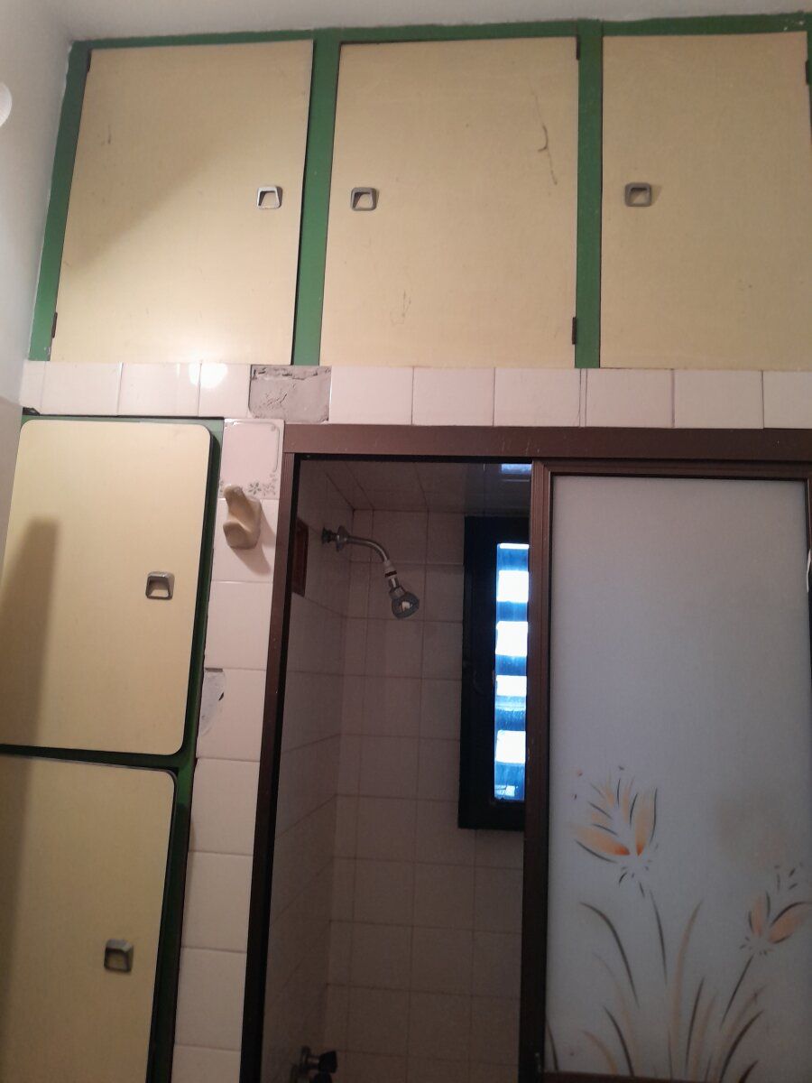 HAEDO,TRIPLEX,TIPO CASA,4AMBIENTES,COCHERA, EXCELENTE ESTADO Y UBICACION, ZONA RESIDENCIAL, OPORTUNIDAD - 25