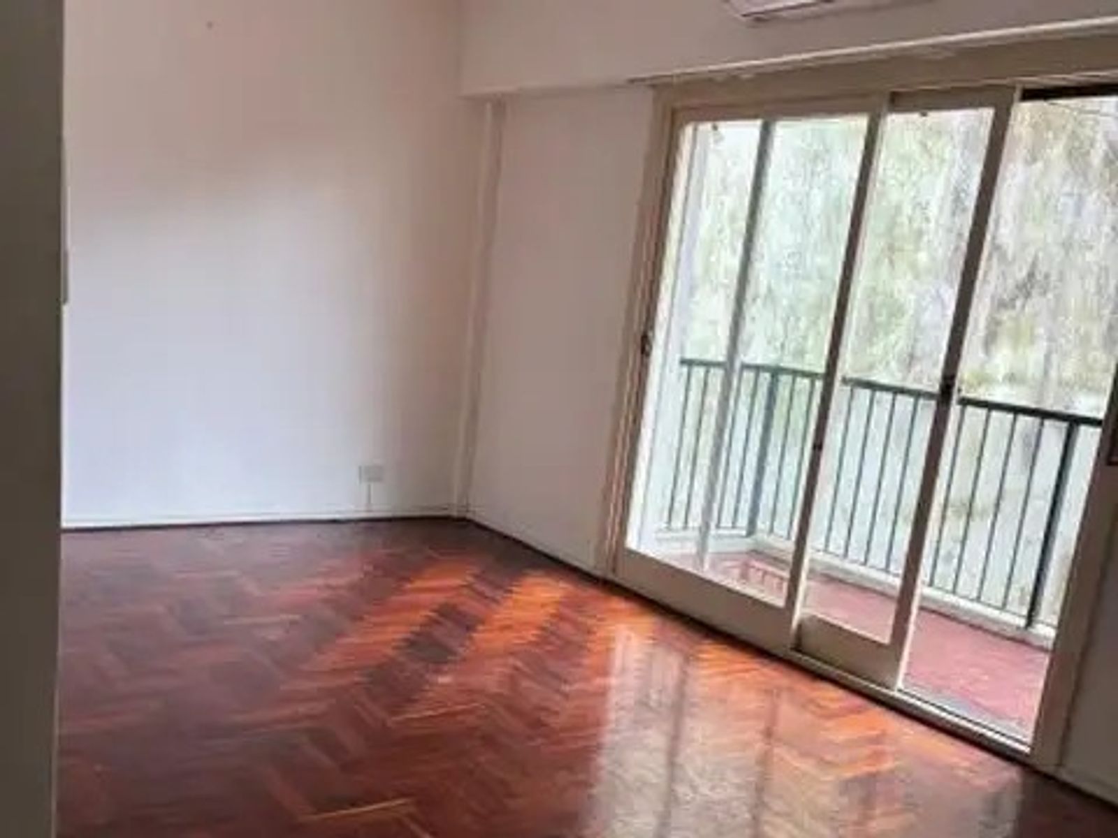 RECOLETA,3AMBIENTES,BALCON SALIENTE,MUY BUENA UBICACION,VISTA PANORAMICA, BUEN ESTADO GENERAL DEL INMUEBLE - 3