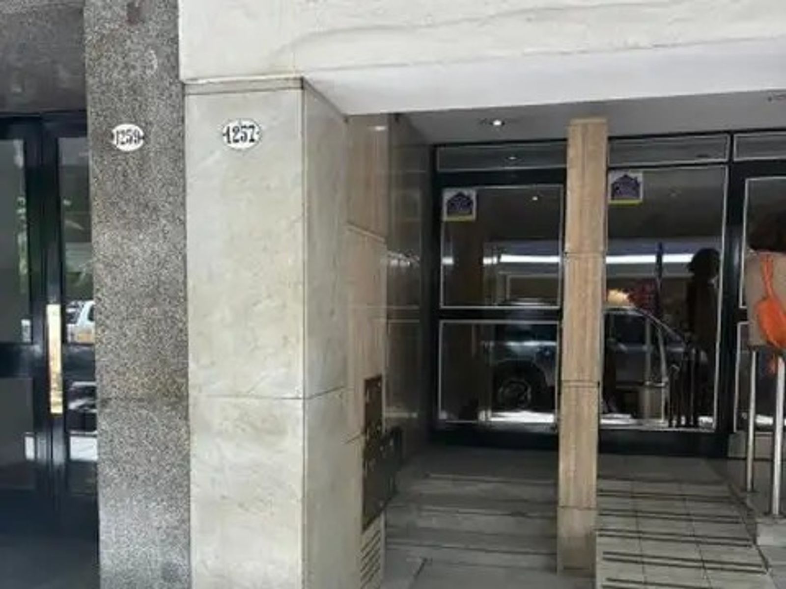 RECOLETA,3AMBIENTES,BALCON SALIENTE,MUY BUENA UBICACION,VISTA PANORAMICA, BUEN ESTADO GENERAL DEL INMUEBLE - 12