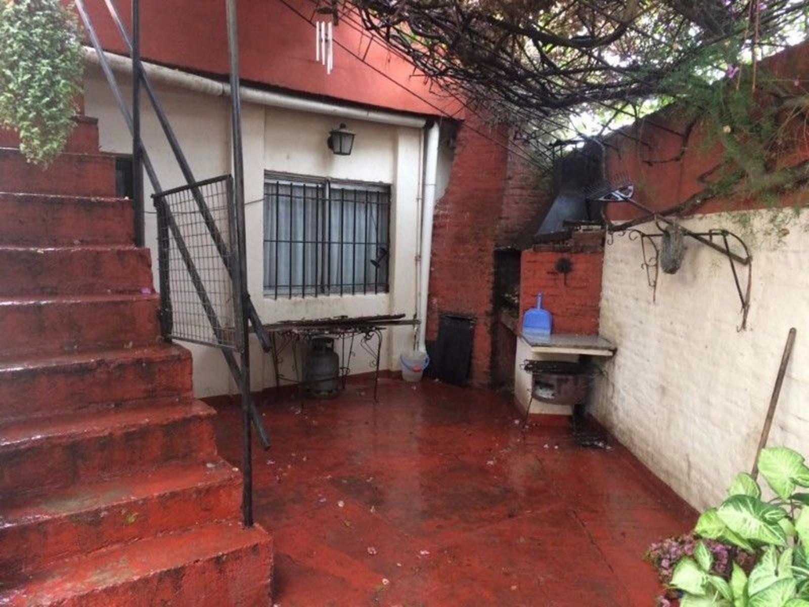 SU MEJOR OPCION VENTA DE CHALET DE TRES DORMITORIOS A DOS CUADRAS DEL HOSPITAL DE HURLINGHAM OPORTUNIDAD ANTICIPO 50,000 DOLARES Y RESTO FINANCIADO — foto 13