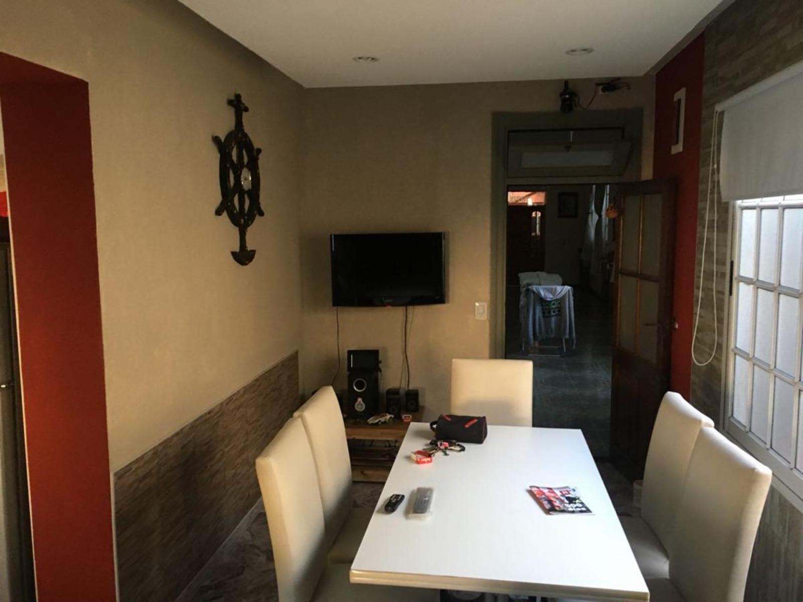 Casa en Venta en Villa Sarmiento, Moron Gelly Y Obes al 1000