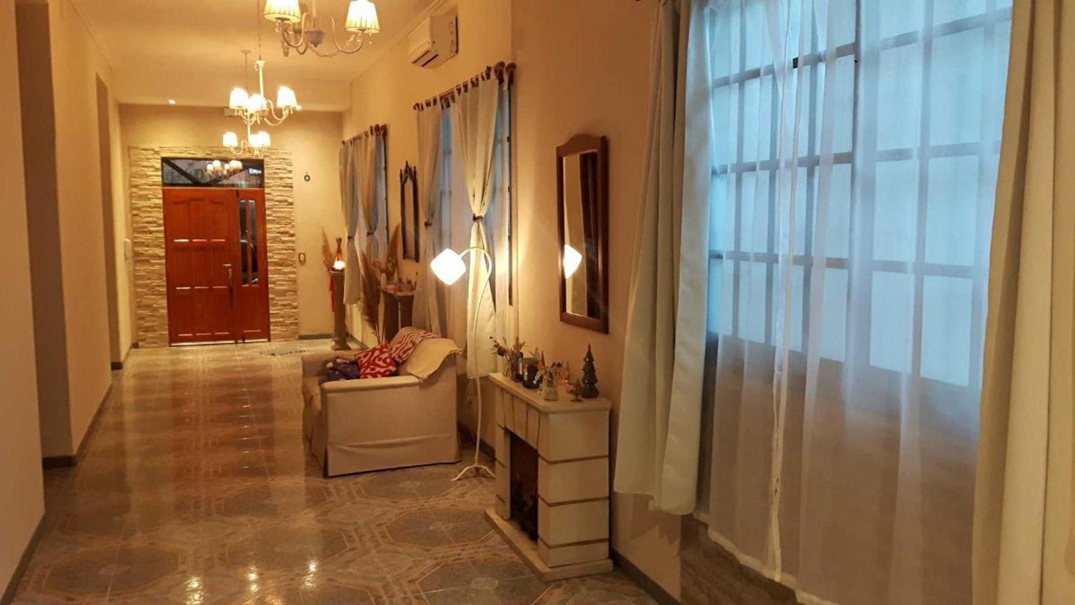 Casa en Venta en Villa Sarmiento, Moron Gelly Y Obes al 1000 — foto 9