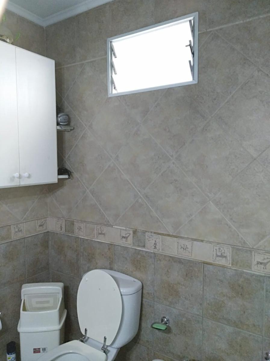 EXCELENTE CASA DE 3 AMBIENTE EN CIUDADELA CON TERRAZA . — foto 13
