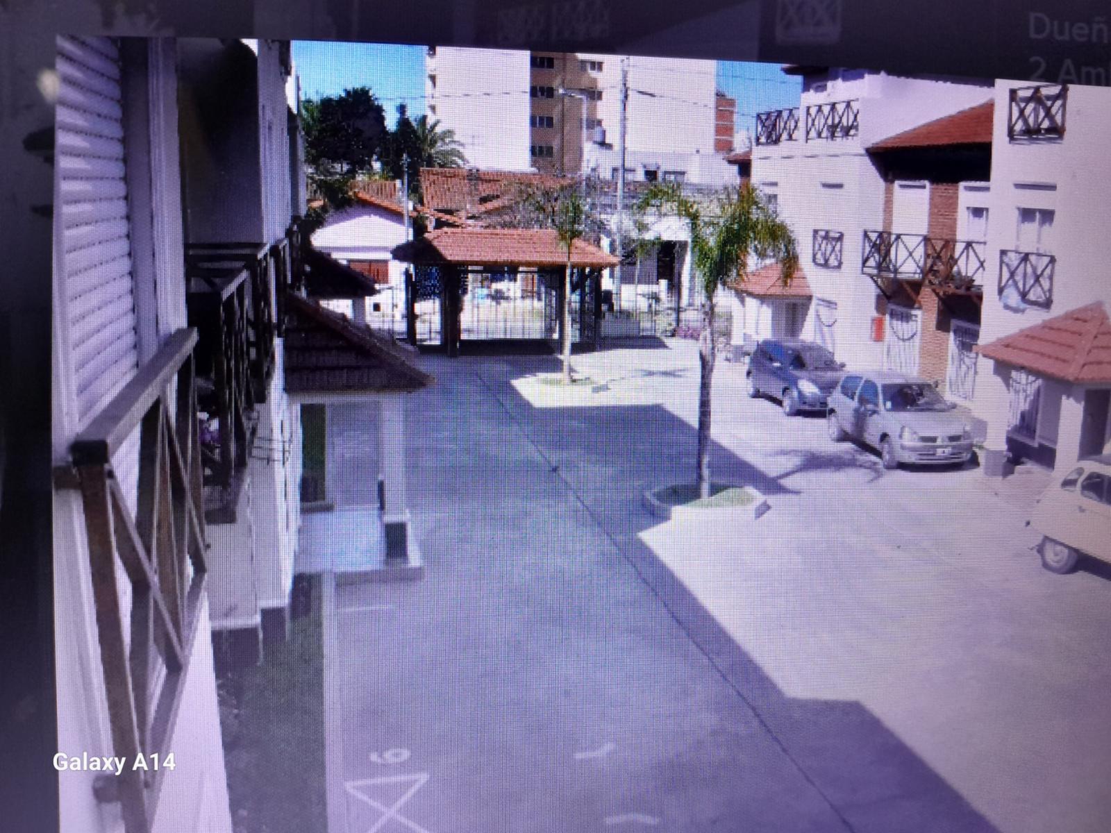 DEPARTAMENTO DE 2 AMBIENTES MORON, UN DORMITORIO, COCINA COMEDOR, BAÑO Y COCHERA COMPLEJO CERRADO JARDIN, APTO CREDITO HIPOTECARIO — foto 3