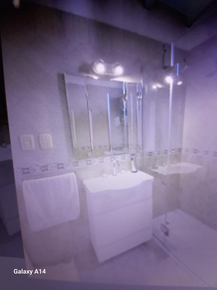DEPARTAMENTO DE 2 AMBIENTES MORON, UN DORMITORIO, COCINA COMEDOR, BAÑO Y COCHERA COMPLEJO CERRADO JARDIN, APTO CREDITO HIPOTECARIO — foto 5