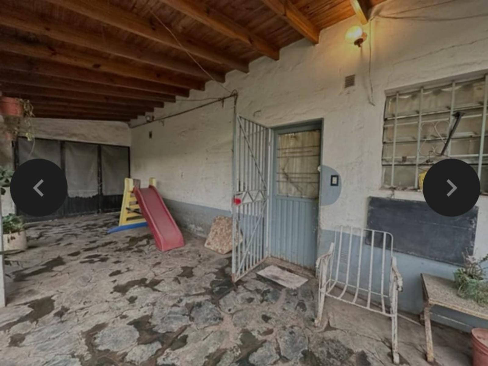 VENTA CASA DE 3 AMBIENTES CONCOCHERA DOBLE HERMOSO PARQUE V. UDONDO.ITUZAINGO NORTE. — foto 4