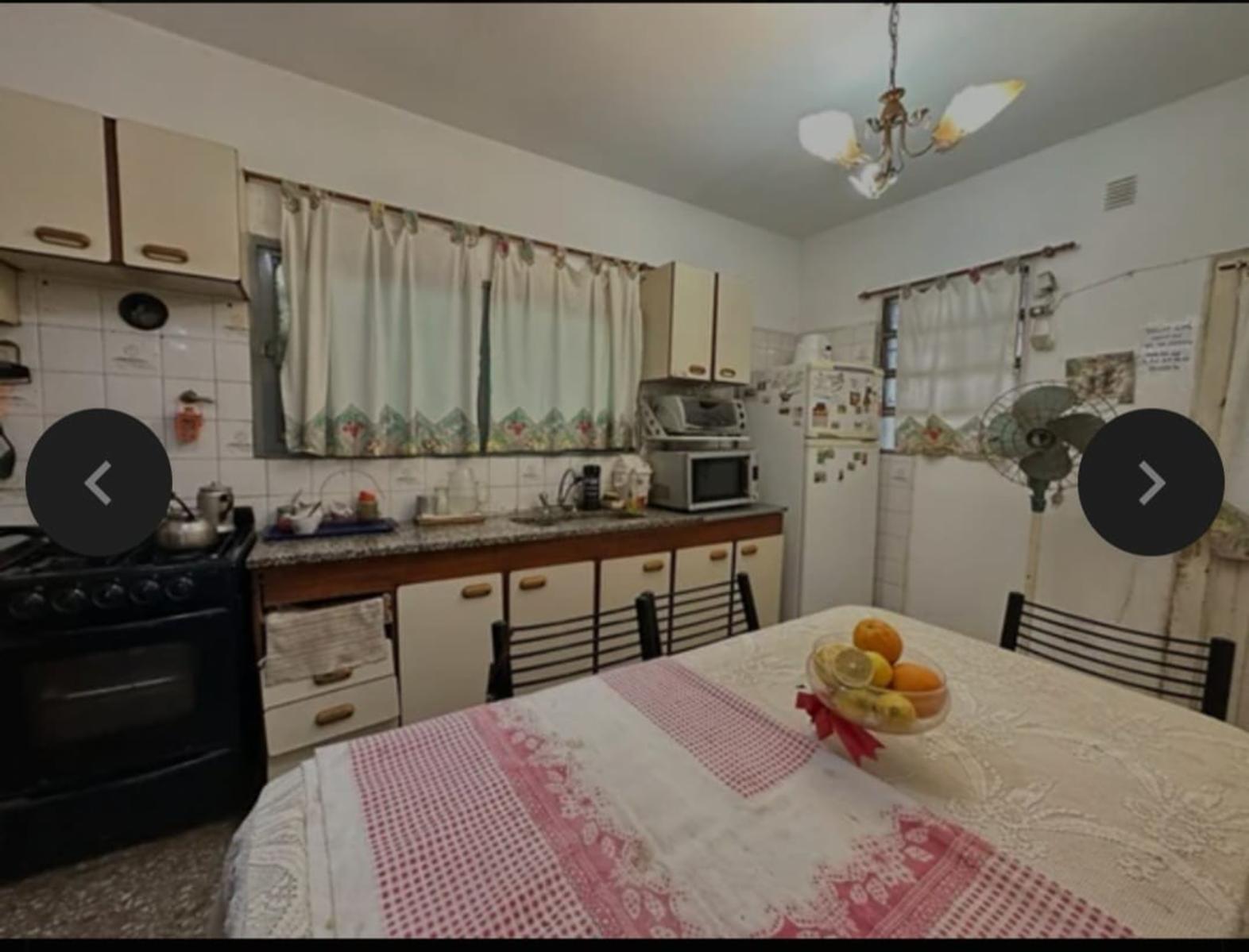 VENTA CASA DE 3 AMBIENTES CONCOCHERA DOBLE HERMOSO PARQUE V. UDONDO.ITUZAINGO NORTE. — foto 9