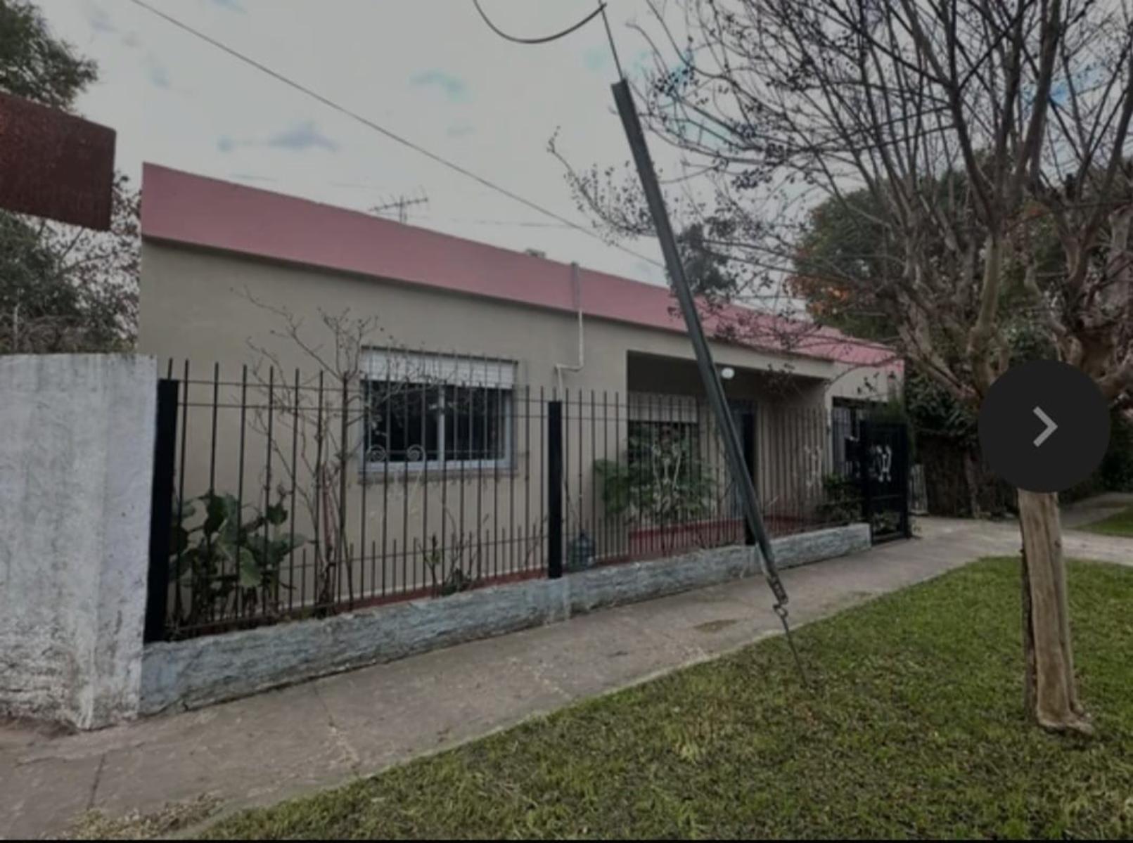 VENTA CASA DE 3 AMBIENTES CONCOCHERA DOBLE HERMOSO PARQUE V. UDONDO.ITUZAINGO NORTE. — foto 11