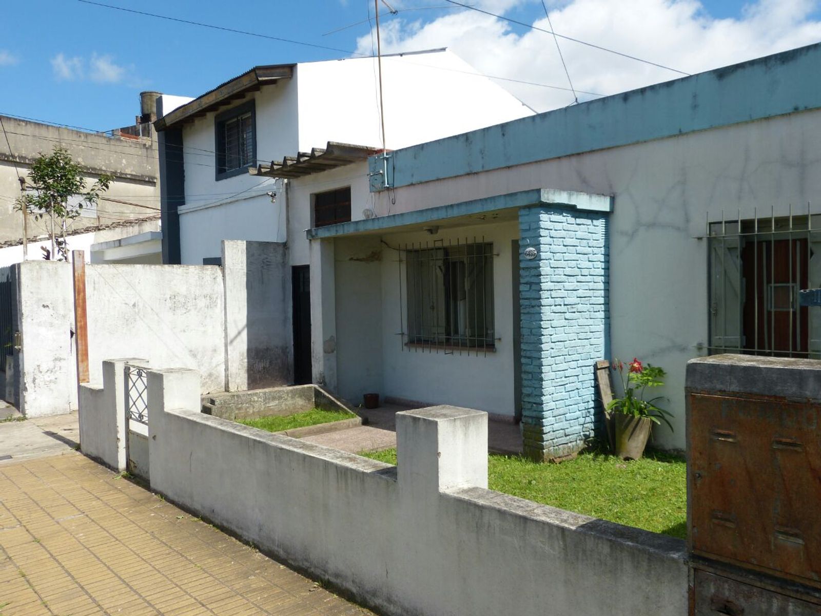 Se Venden 2 Phs en Block en Munro. Ideal Dos Familias.