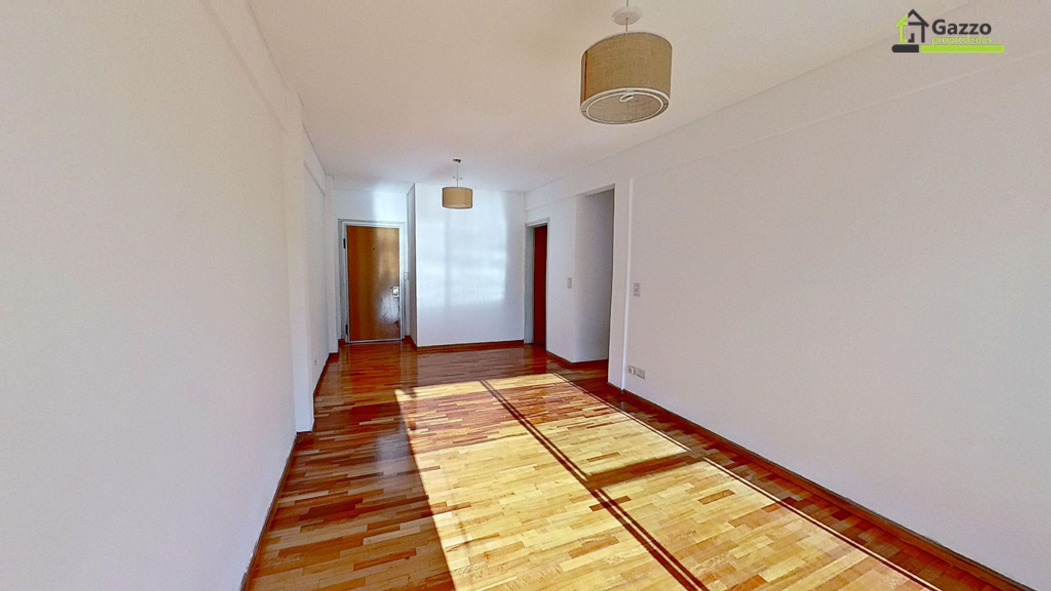 Departamento De 3 Ambientes + Super Luminoso + Cochera Fija Cubierta - 11