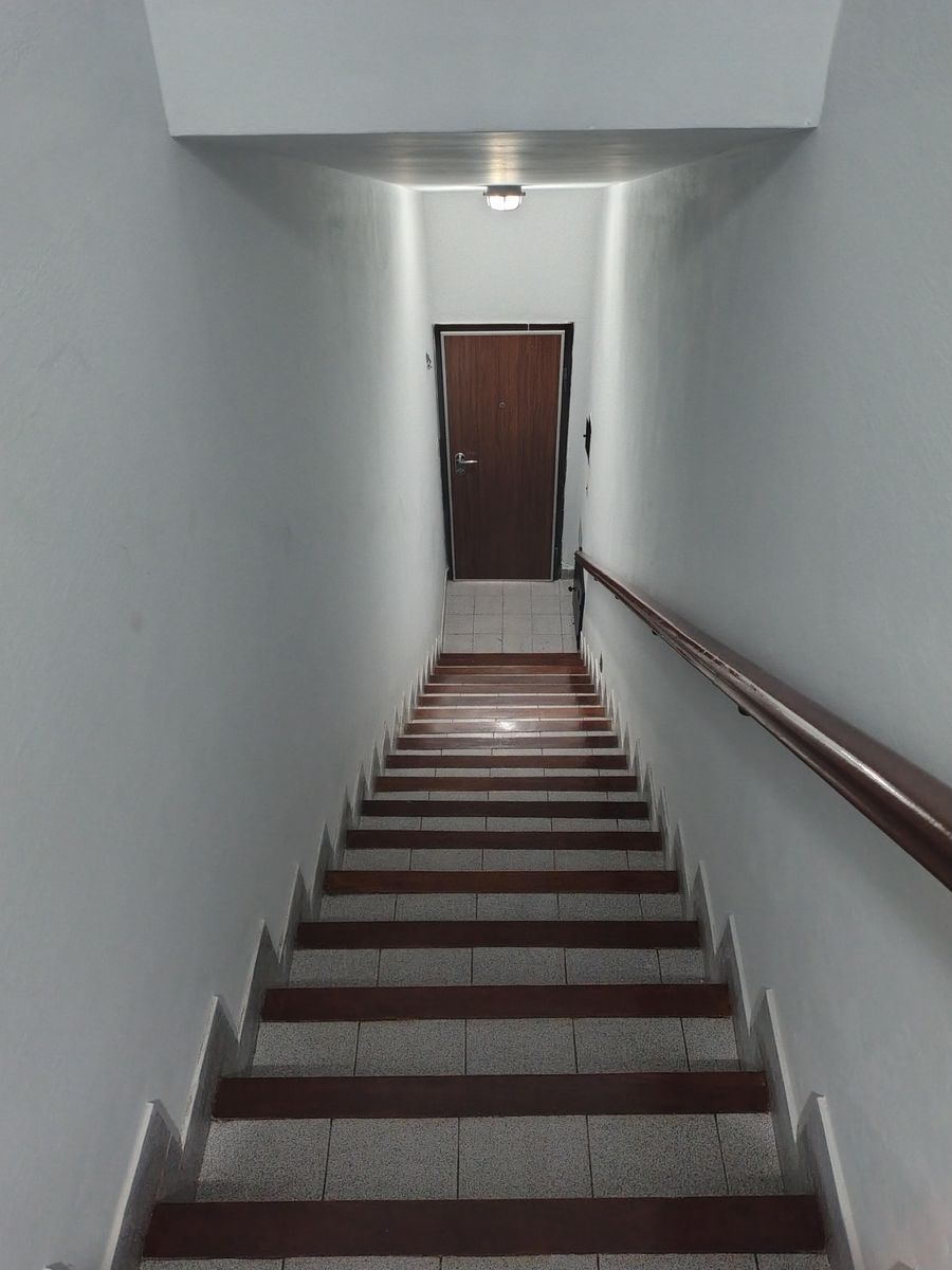 Se Alquila Importante PH de 3 Ambientes en Alquiler en Planta Alta en Munro - 1